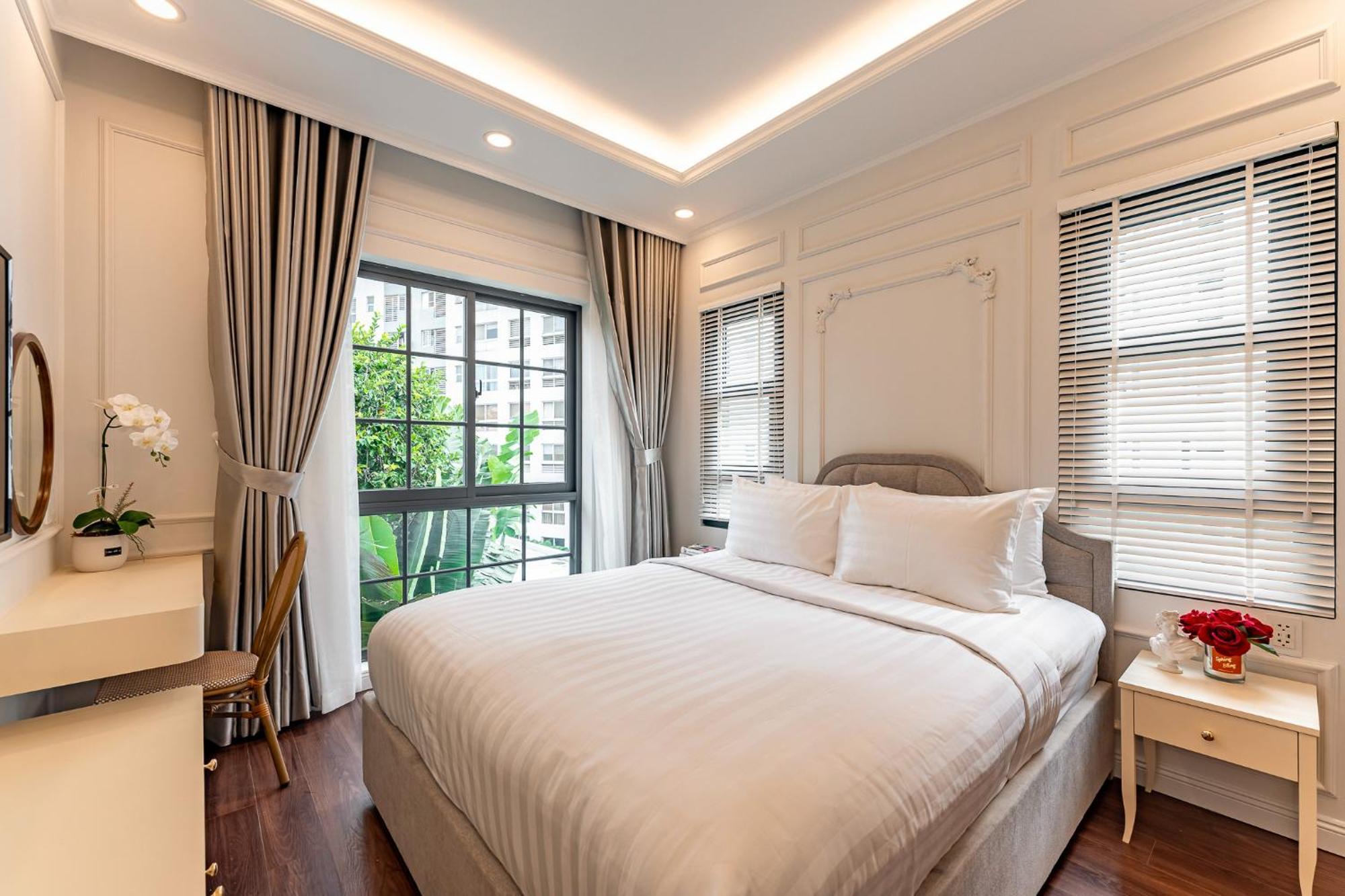 Golden Sun & Khách sạn hẻo lánh TP. Hồ Chí Minh